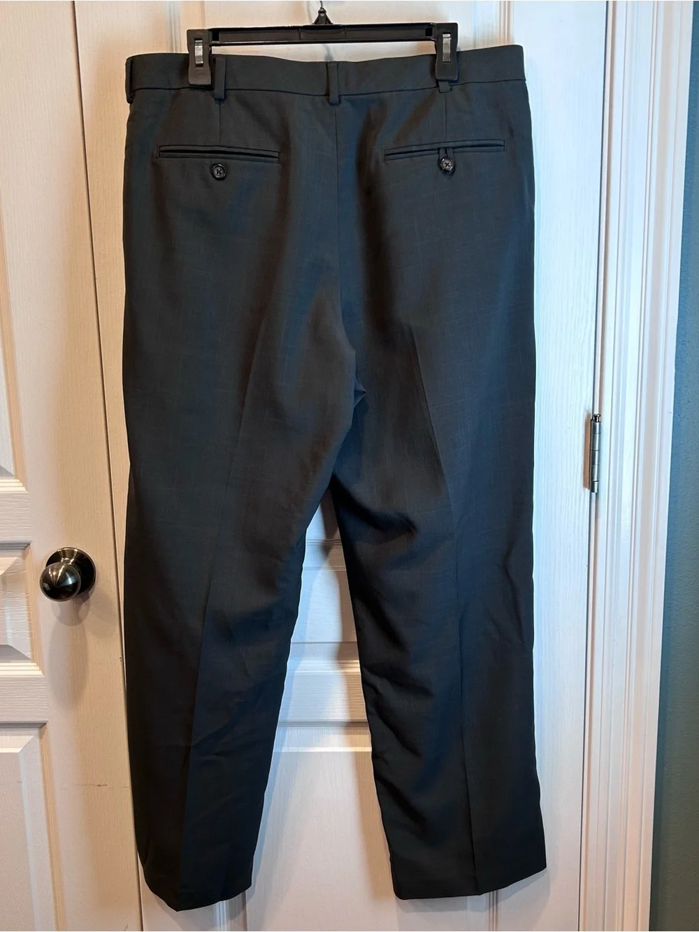 Lot Of 2 Men’s Van Heusen Charcoal Gray Flat Front Dress Pants Size 36x30